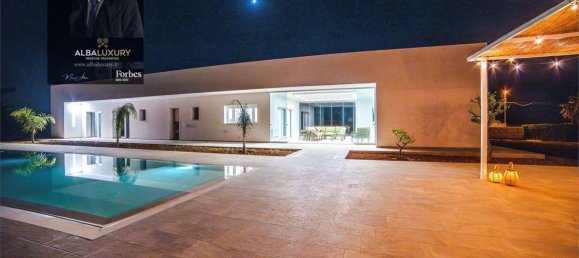 Вилла с 3 спальнями в Каровиньо, Италия № 741 8