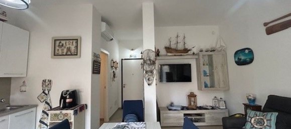 2-salle Appartement à Borghetto Santo Spirito, Italy No. 276519 15