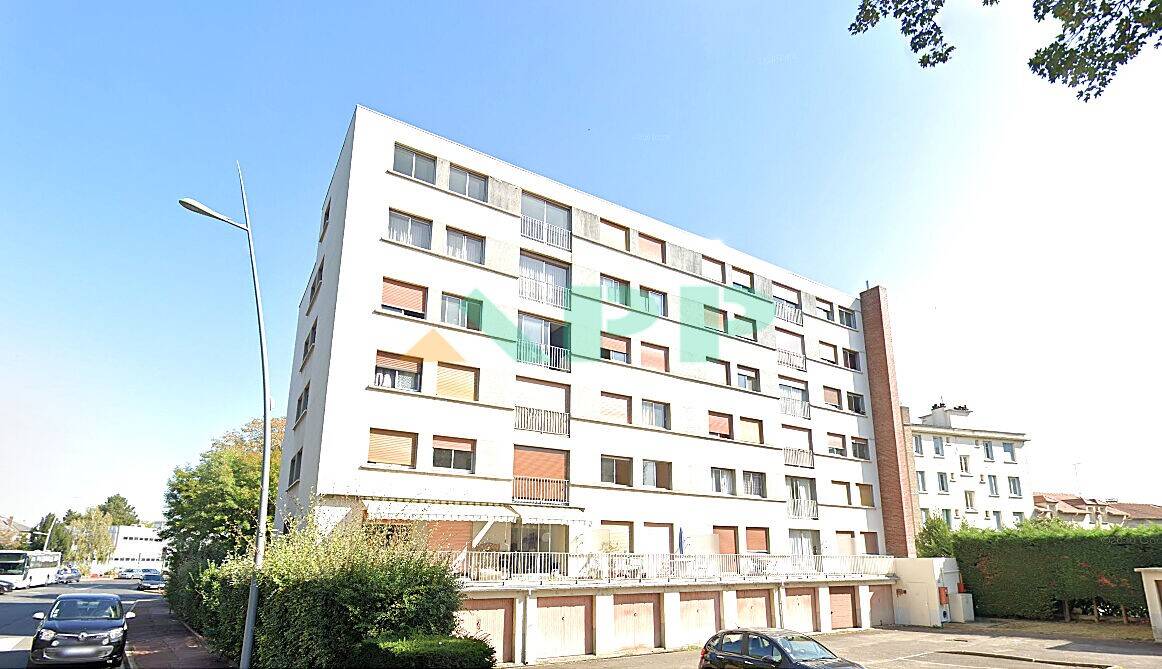 1 bedroom Apartment in Juvisy-sur-Orge, France No. 128347