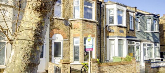4 bedrooms House in London, United Kingdom No. 13463 2