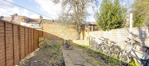 4 bedrooms House in London, United Kingdom No. 13463 4