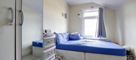 4 bedrooms House in London, United Kingdom No. 13463 8