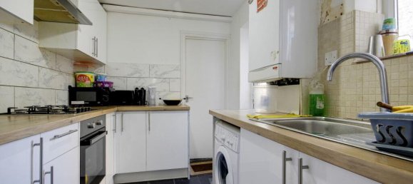 4 bedrooms House in London, United Kingdom No. 13463 6