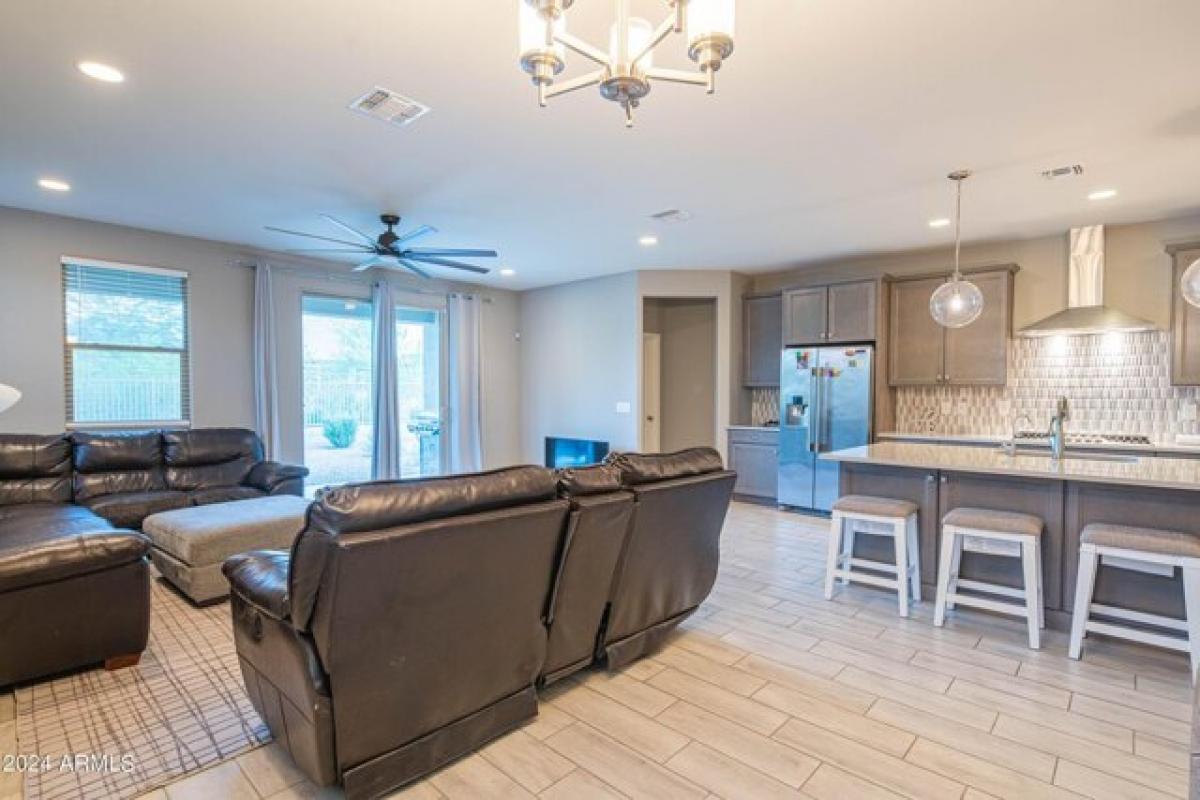 Casa de 3 dormitorios en Surprise, USA No. 377492