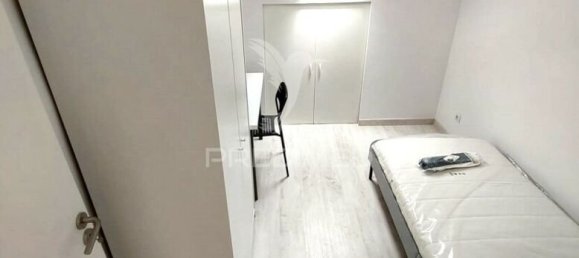 9 bedrooms House in Lisbon, Portugal No. 132772 3