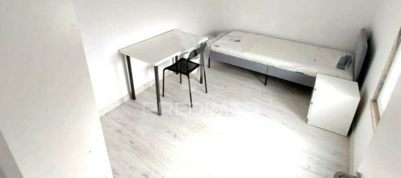 9 bedrooms House in Lisbon, Portugal No. 132772 4