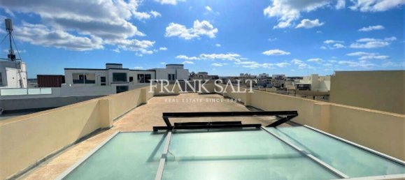  مبنى تجاري في Zebbug, Malta 800متر مربع رقم 12374 2