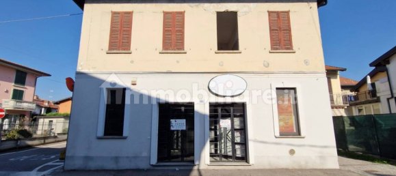 Oficina de 2 habitaciónes en Rovellasca, Italy No. 307894 11