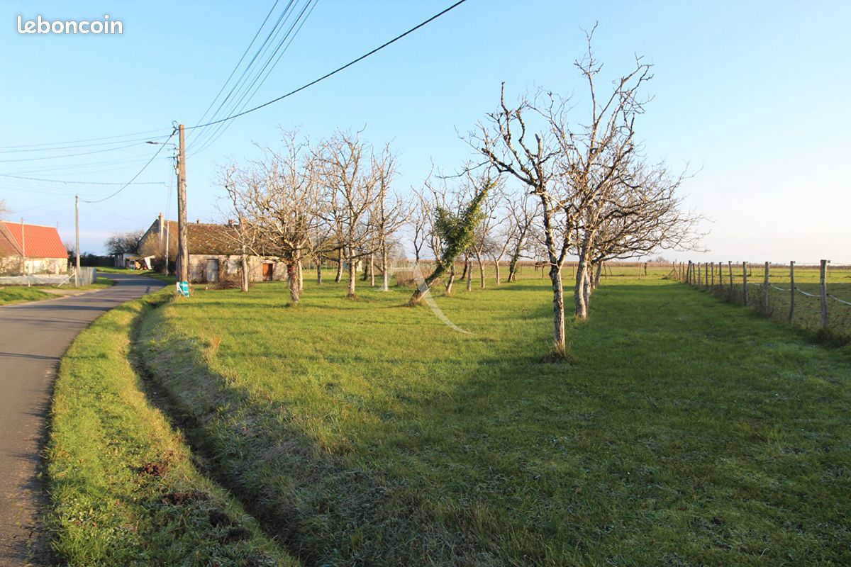 980m² Land in Monteaux, France No. 83950