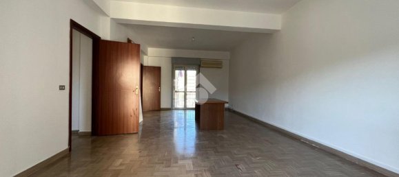 4 rooms Apartment in Reggio Calabria, Italy No. 148175 3