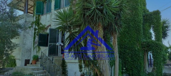 4-Zimmer Villa in Pozzuoli, Italy, Nr. 13804 3