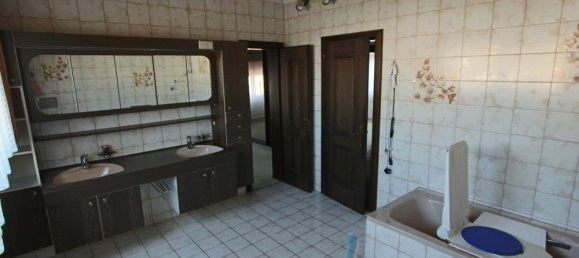 4-salle Maison à Deggendorf, Germany No. 195645 12