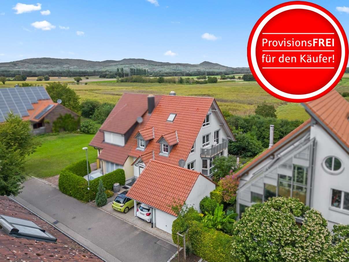 3 bedrooms Townhouse in Baden-Wurttemberg, Germany No. 107330