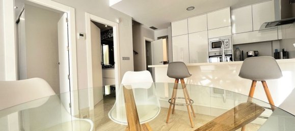 3 bedrooms Villa in Alicante, Spain No. 177089 5