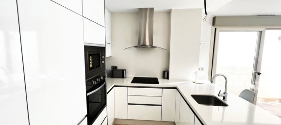 3 bedrooms Villa in Alicante, Spain No. 177089 8