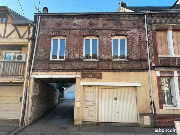 4 Schlafzimmer Wohnung in Darnetal, France, Nr. 315601