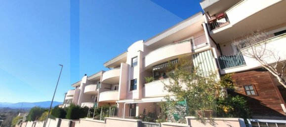 Apartamento de 4 habitaciónes en Spoltore, Italy No. 17824 19