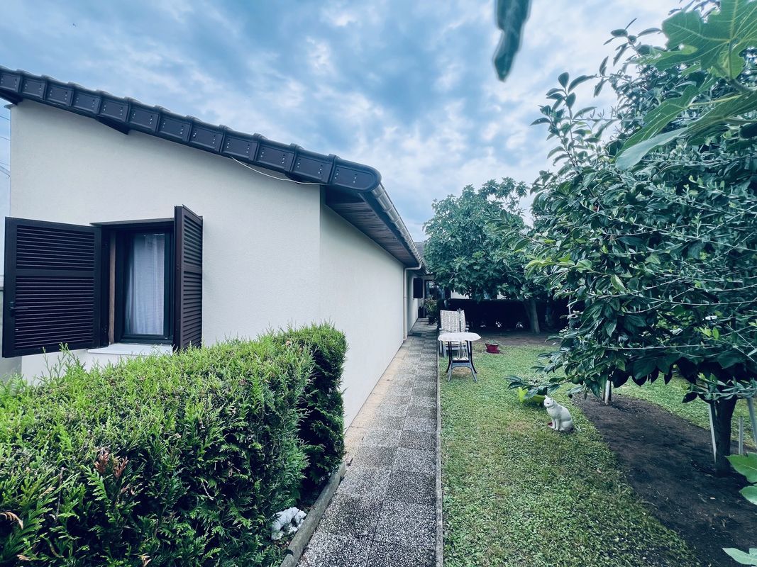 3 Schlafzimmer Haus in Bobigny, France, Nr. 179418