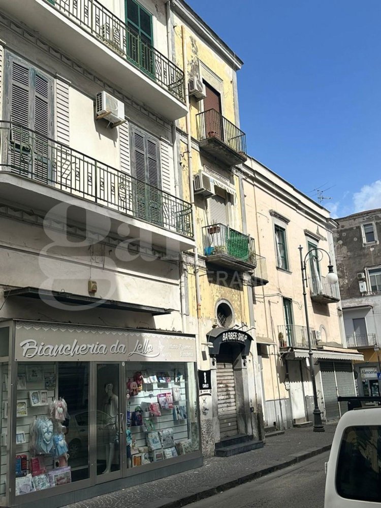 Apartamento T2 em Torre Annunziata, Italy N.º 340042