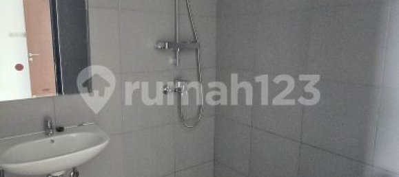 Casa de 3 dormitorios en Jakarta, Indonesia No. 2633 13