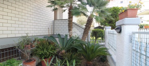 Квартира с 5 комнатами в Пескара, Италия № 159972 25