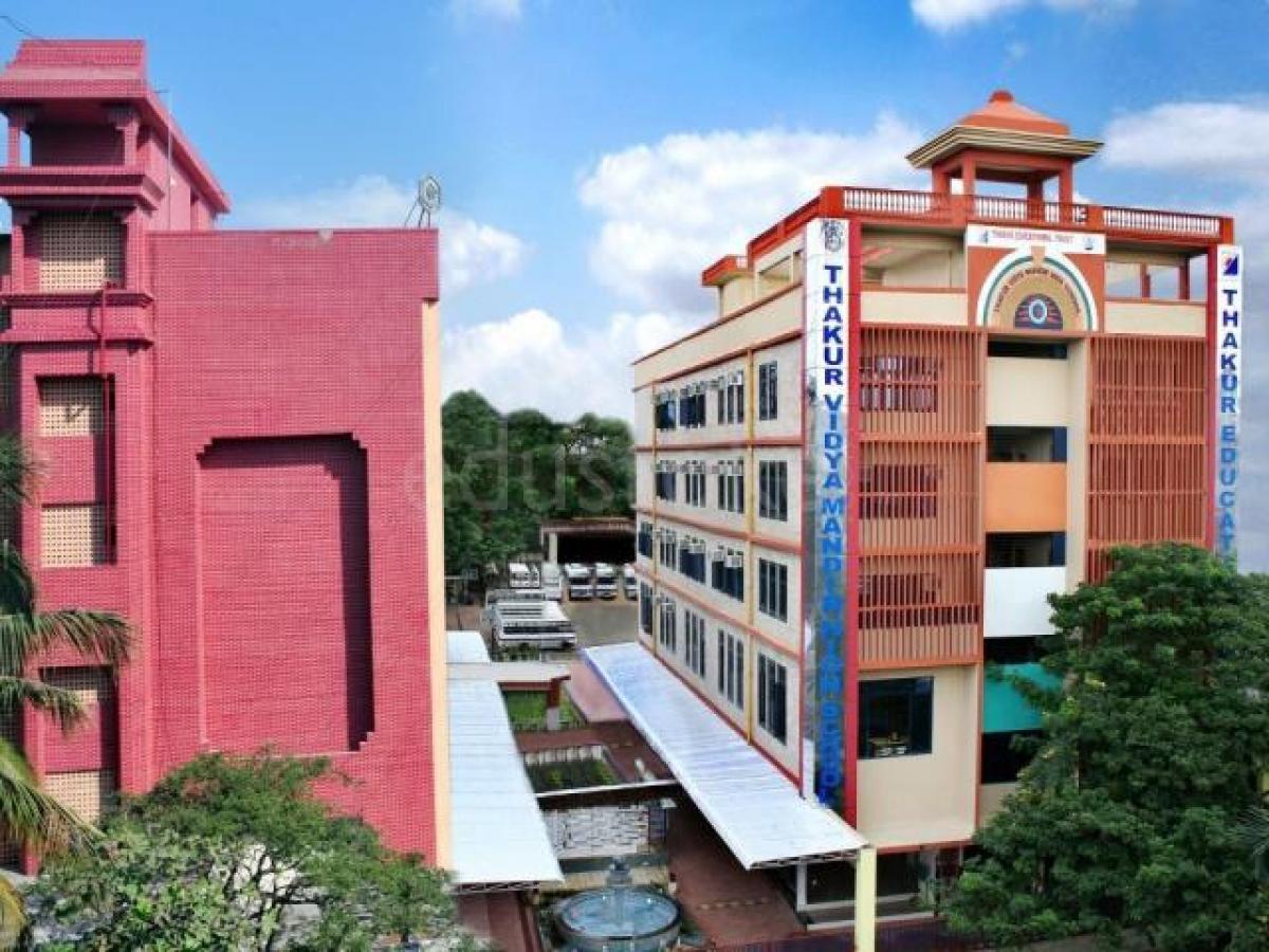 Дом с 3 спальнями в Мумбаи, Индия № 2105