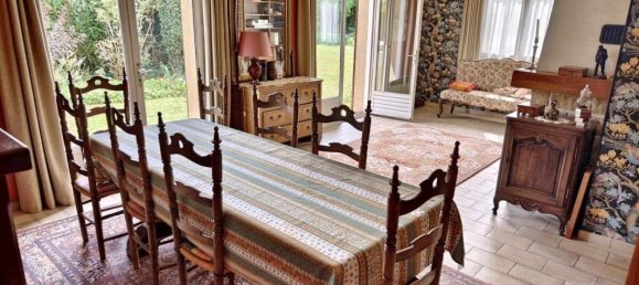 8 bedrooms House in Vernon, France No. 353104 4