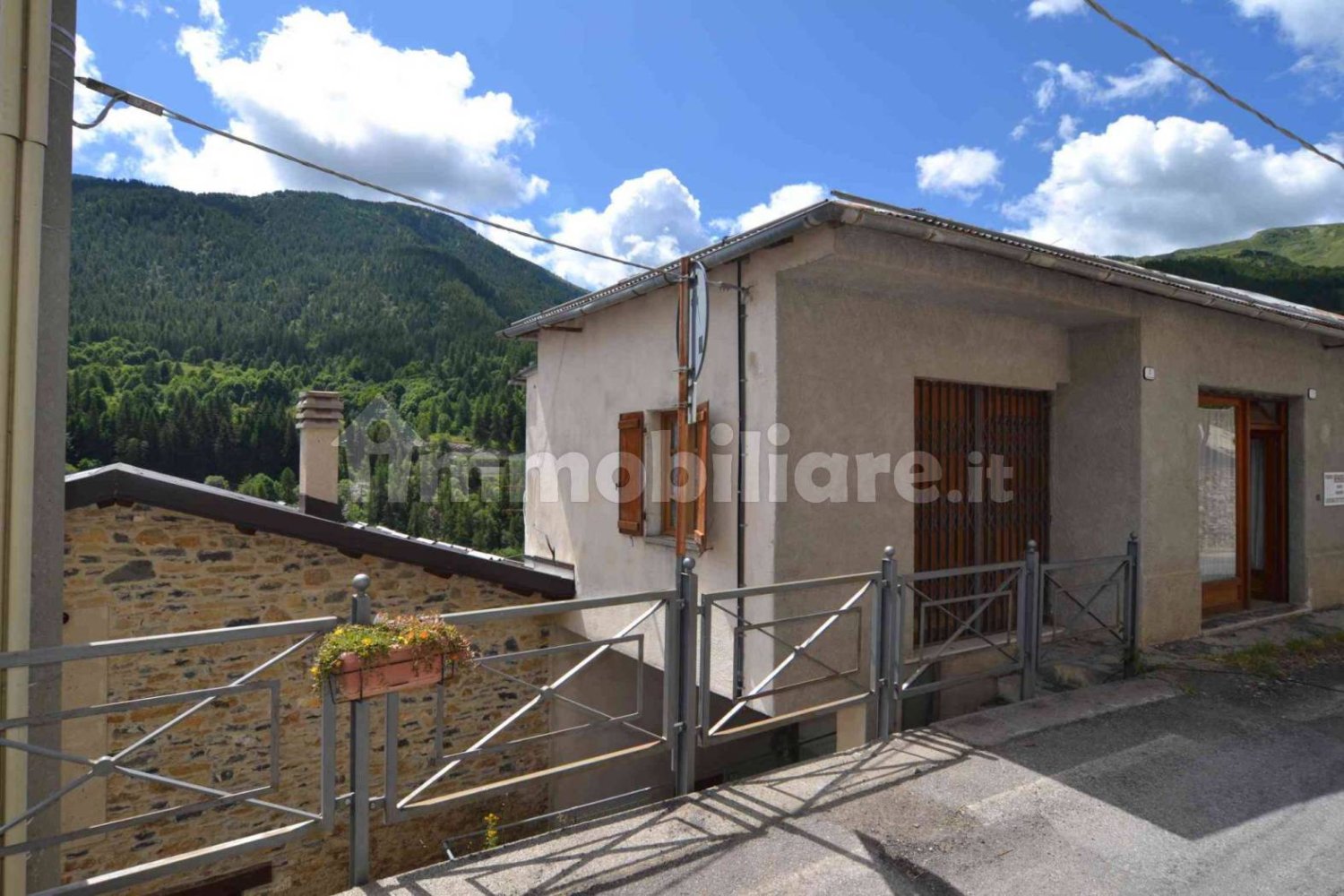 2 bedrooms Apartment in Briga Alta, Italy No. 108071