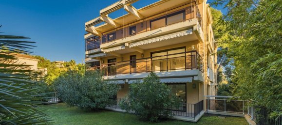 Apartamento de 10 dormitorios en Cannes, France No. 38302 2