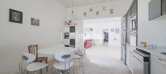 4 bedrooms House in Forlì, Italy No. 275844 9