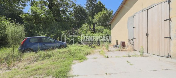 4 bedrooms House in Forlì, Italy No. 275844 45