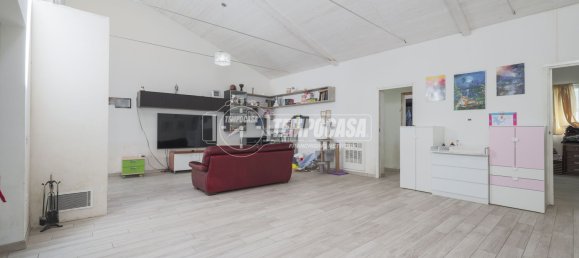 4 bedrooms House in Forlì, Italy No. 275844 2