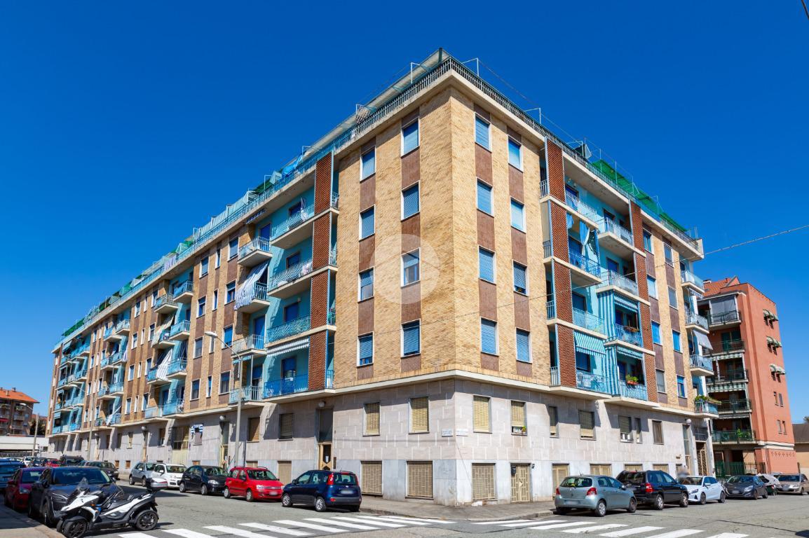 2-salle Appartement à Turin, Italy No. 2983