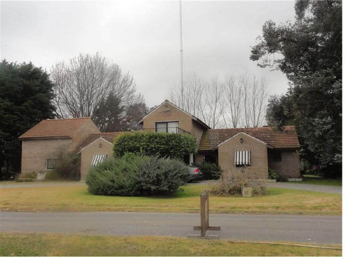 4 bedrooms House in Buenos Aires, Argentina No. 92892