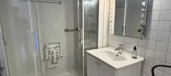 Apartamento de 3 dormitorios en Echirolles, France No. 299765 14