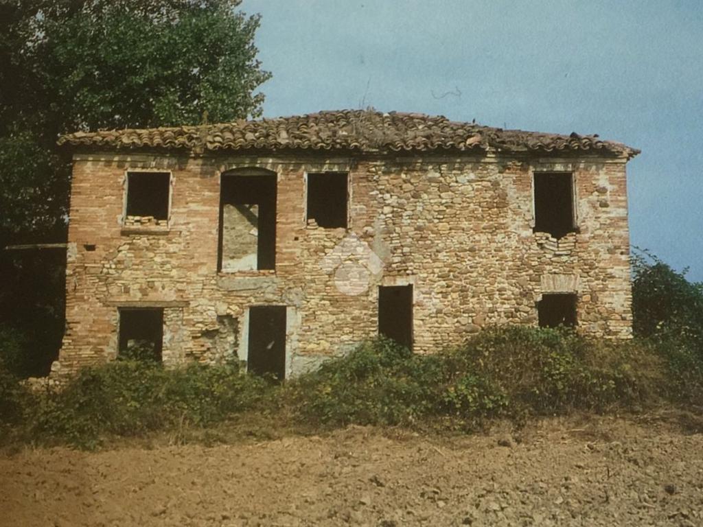 4 bedrooms House in Coriano, Italy No. 168137