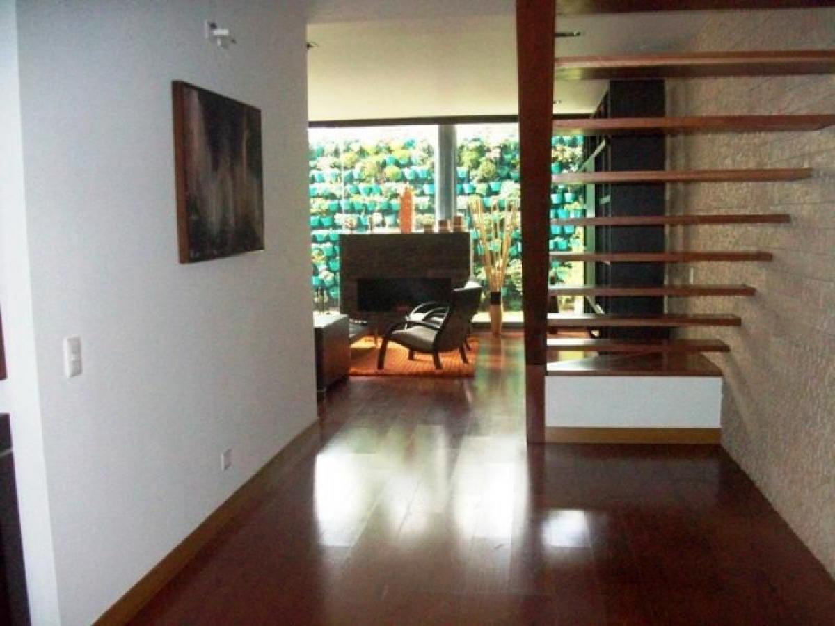 3 bedrooms House in Bogota, Colombia No. 10462