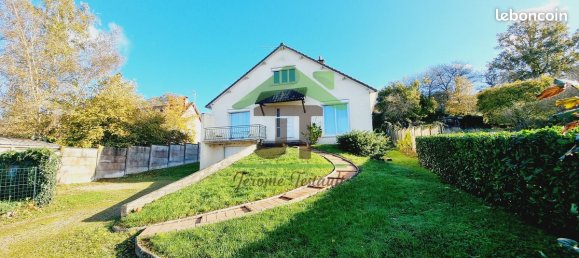 4 bedrooms House in Chateaudun, France No. 160829 2