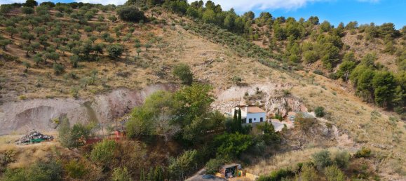 3 bedrooms House in El Burgo, Spain No. 55173 4