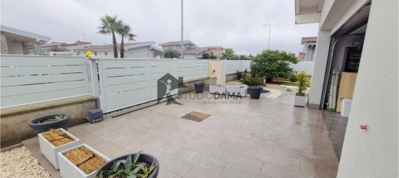 3 bedrooms Villa in Lonato del Garda, Italy No. 60566 5