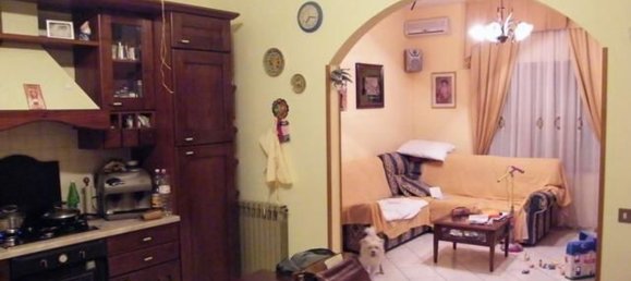 4 rooms Apartment in Sinalunga, Italy No. 147045 3