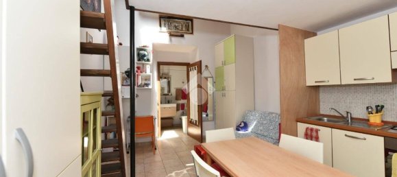 Квартира с 1 спальней в Кальяри, Италия № 298662 4