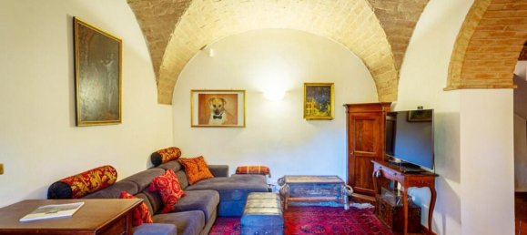 4 bedrooms House in Volterra, Italy No. 52746 15