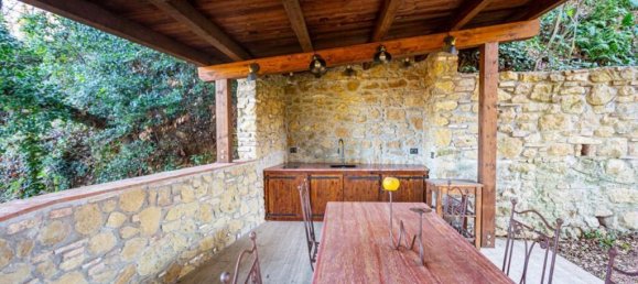 4 bedrooms House in Volterra, Italy No. 52746 9