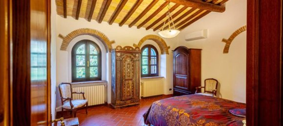 4 bedrooms House in Volterra, Italy No. 52746 24