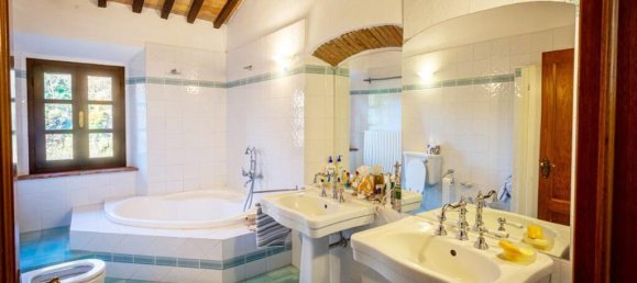 4 bedrooms House in Volterra, Italy No. 52746 27