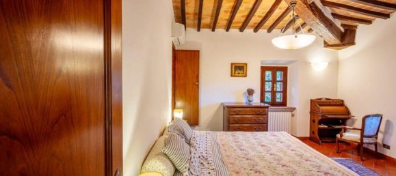 4 bedrooms House in Volterra, Italy No. 52746 21