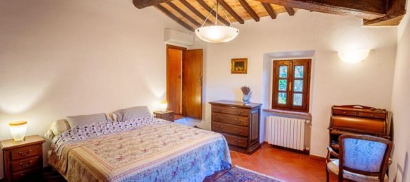 4 bedrooms House in Volterra, Italy No. 52746 22
