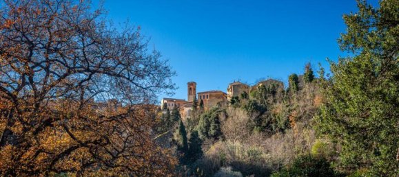 4 bedrooms House in Volterra, Italy No. 52746 4