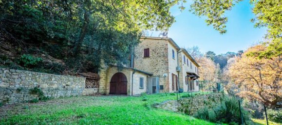 4 bedrooms House in Volterra, Italy No. 52746 5